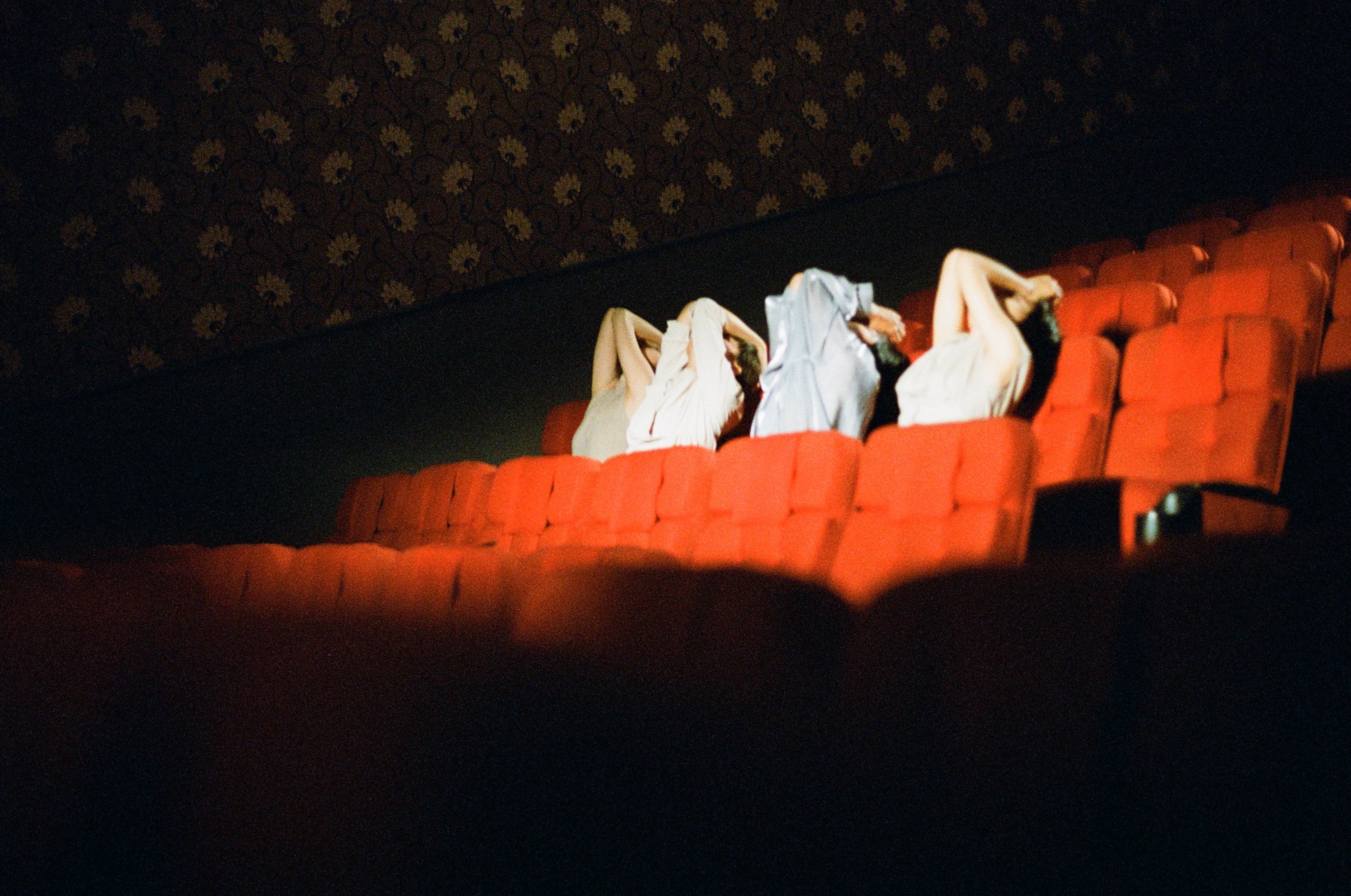 李秀芬_Shiou Fen LI_Bonn_錄像電影_film_當派對快結束的時候_The Party is About to End_2