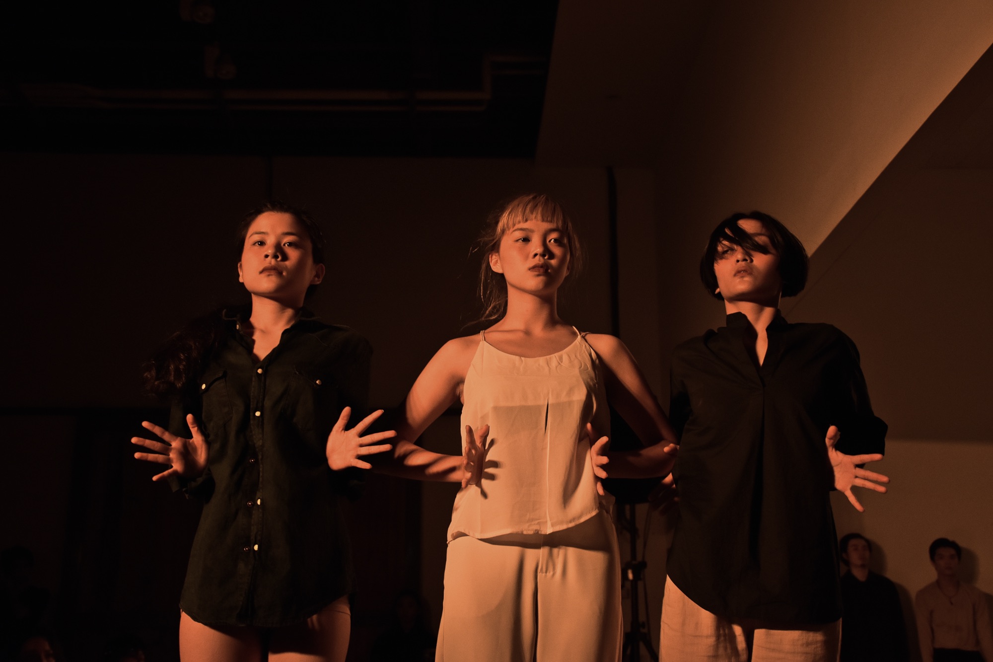 李秀芬_Shiou Fen LI_Bonn_編舞_choreography_離體_The Disembodied Body_2